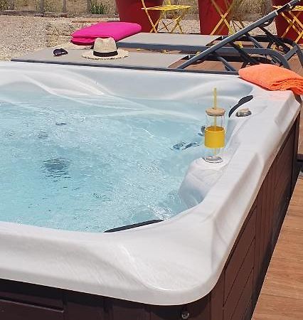 Bed and Breakfast Les Bonbonnettes Le Cailar Экстерьер фото