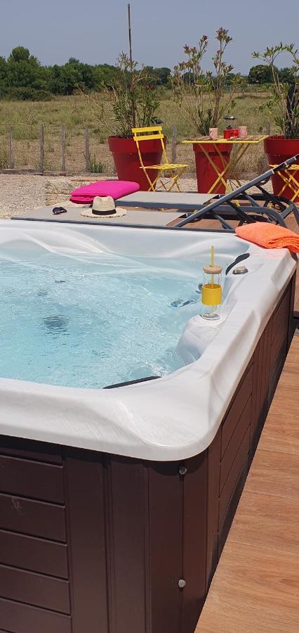 Bed and Breakfast Les Bonbonnettes Le Cailar Экстерьер фото