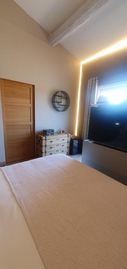 Bed and Breakfast Les Bonbonnettes Le Cailar Экстерьер фото